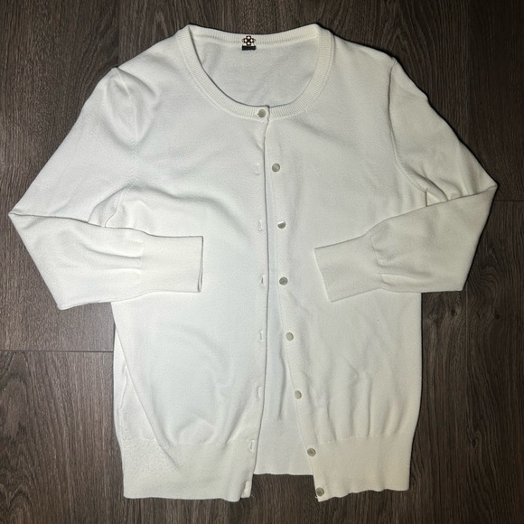 Cardigan - Picture 1 of 1